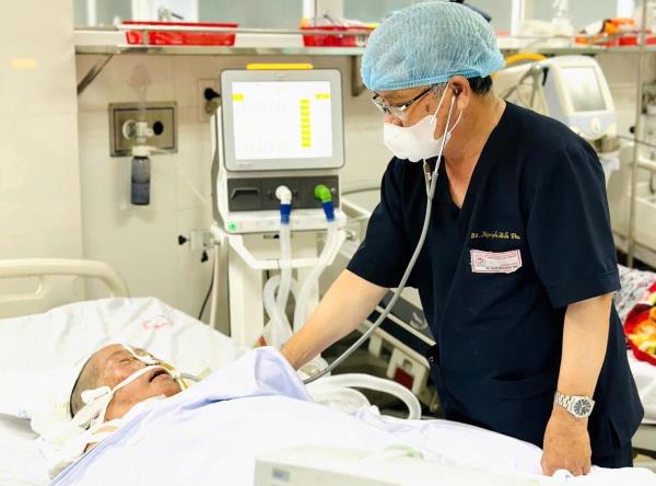 Nỗ lực đảm bảo công tác khám chữa bệnh, nhu yếu phẩm cho bệnh nhân