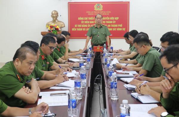 Duy trì khí thế tấn công, trấn áp quyết liệt các loại tội phạm