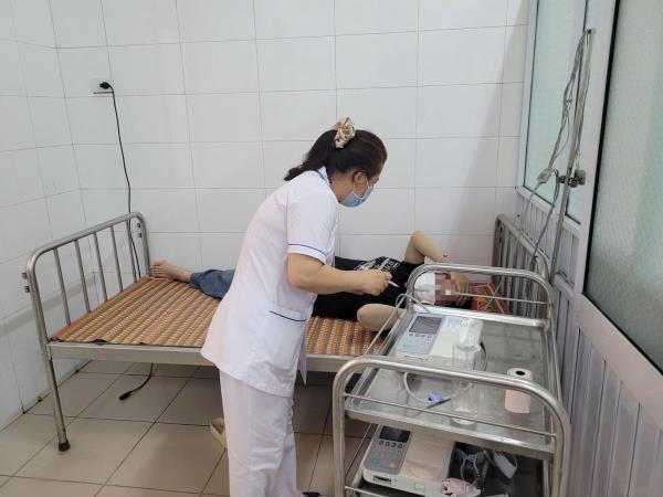 13 công nhân ở Huế nhập viện sau bữa ăn trưa