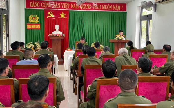 Giao ban định kỳ lực lượng tham gia bảo vệ an ninh trật tự cơ sở