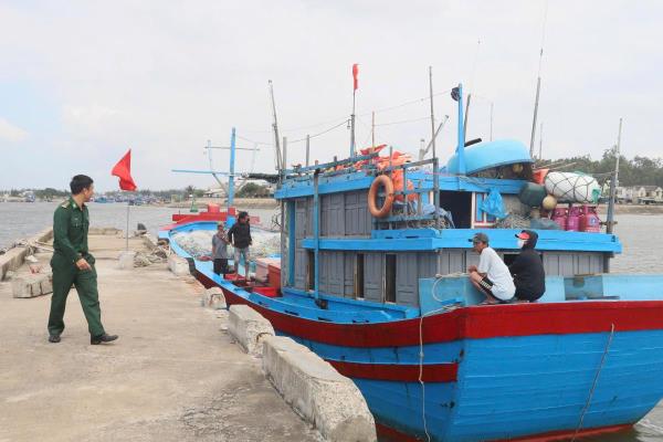 Mạnh tay xử phạt tàu cá vi phạm, siết quản lý chống khai thác IUU