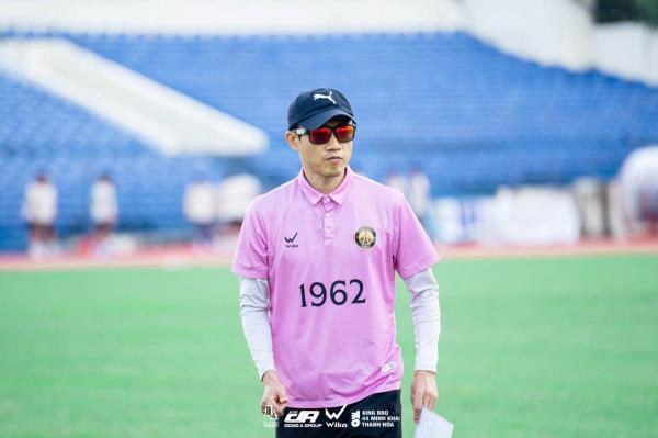 HLV Choi Won-kwon rời Đ. Thanh Hóa, Quế Ngọc Hải về SHB Đà Nẵng