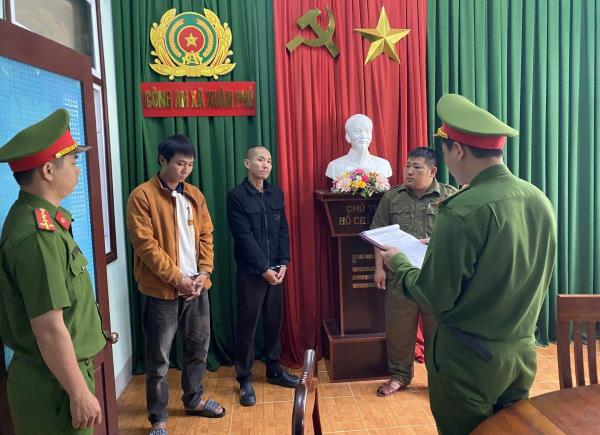 Bắt 2 đối tượng trộm mai cảnh