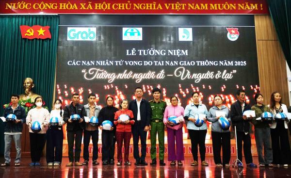 Tưởng niệm các nạn nhân tử vong do tai nạn giao thông năm 2025