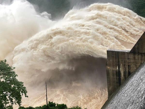 Đà Nẵng đề nghị hạ thấp dần mực nước các hồ thủy điện