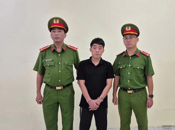 Công an TPHCM bắt Tiktoker Dù Bầu Trời về hành vi đăng các clip miệt thị, gây chia rẽ vùng miền