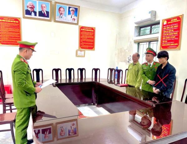 Dính cùng lúc 2 tội danh