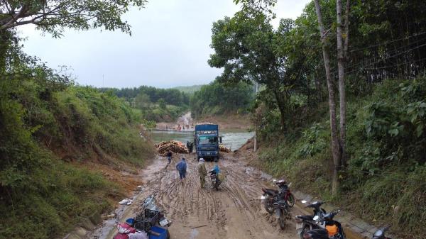 Đề xuất sửa chữa khẩn cấp tuyến ĐT615B bị hư hỏng, chia cắt sau mưa lũ