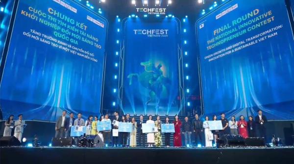 Vinh danh những giải pháp vì tăng trưởng xanh và chuyển đổi số