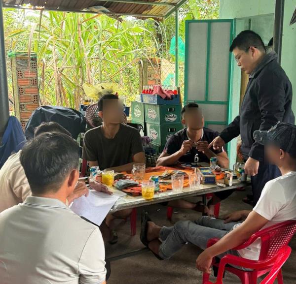 Bác thằng bần bị tóm