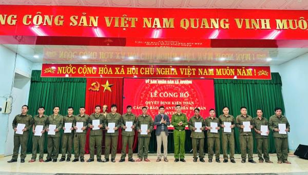 Công an xã A Vương tham mưu kiện toàn và tập huấn nghiệp vụ lực lượng bảo vệ an ninh trật tự cơ sở