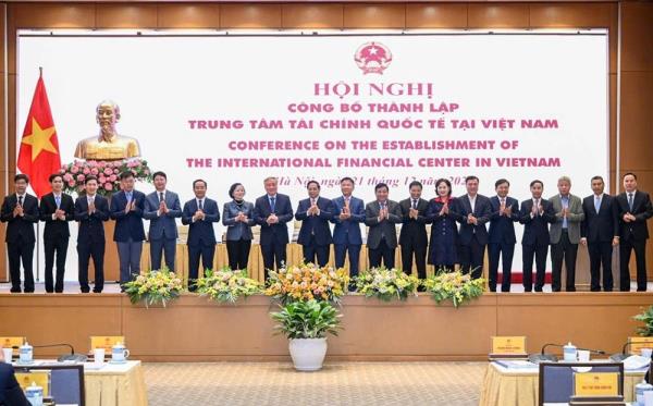 Bổ nhiệm Chủ tịch và 02 Phó Chủ tịch cơ quan điều hành Trung tâm tài chính quốc tế tại Đà Nẵng