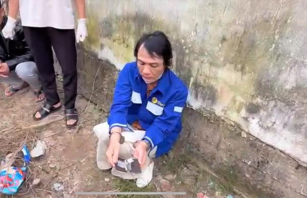 Lộ diện phu đá