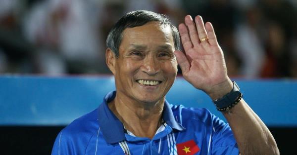 HLV Mai Đức Chung tiếp tục gắn bó với tuyển nữ Việt Nam