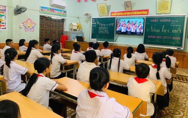 Hoàn thành dứt điểm việc sắp xếp cơ sở giáo dục mầm non, phổ thông trước 31-12-2025