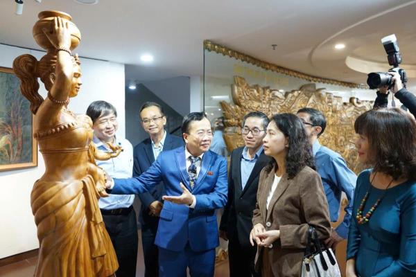 Trưng bày giới thiệu 55 tác phẩm tiêu biểu tại triển lãm Mỹ thuật Đà Nẵng 2025