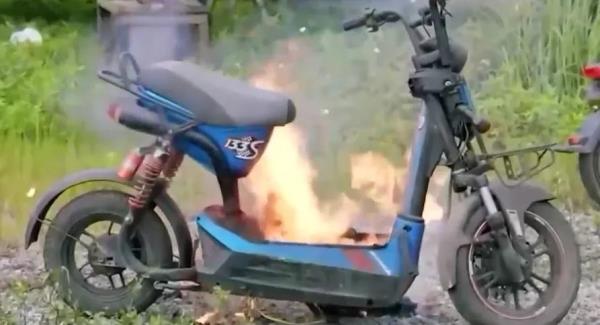 Cách xử lý đám cháy pin xe điện