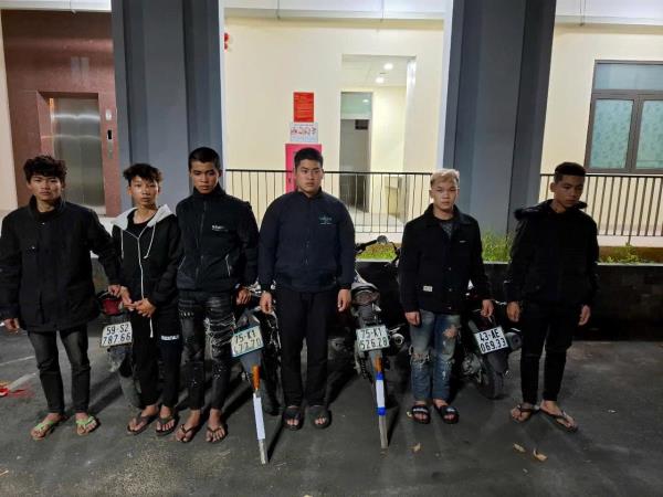 Bắt nóng nhóm côn đồ truy đuổi, chém người đi đường trên đèo Hải Vân