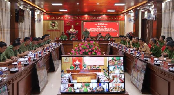 Nhiều tập thể, cá nhân thuộc Công an Đắk Nông được khen thưởng trong đợt cao điểm