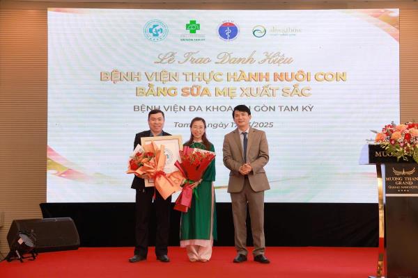 Công nhận Bệnh viện Đa khoa Sài Gòn thực hành nuôi con bằng sữa mẹ xuất sắc