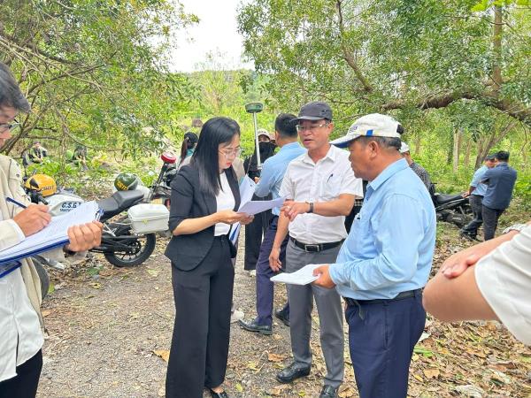 Cưỡng chế kiểm đếm bắt buộc các hộ dân tại dự án Khu phức hợp du lịch và đô thị nghỉ dưỡng Làng Vân