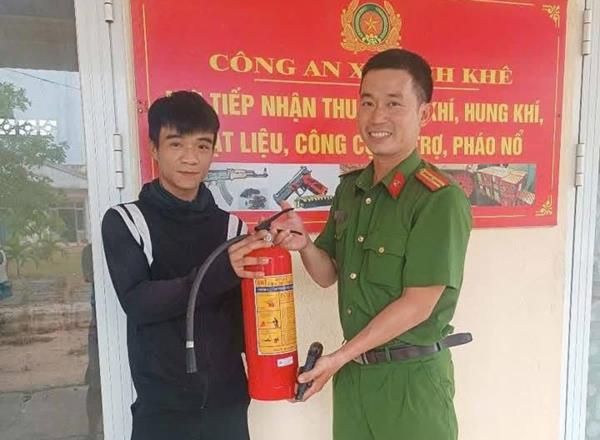 Nhặt được chó lửa ven đường