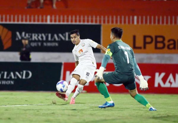 Vòng 18 V.League 2024/25: Cẩn trọng không thừa