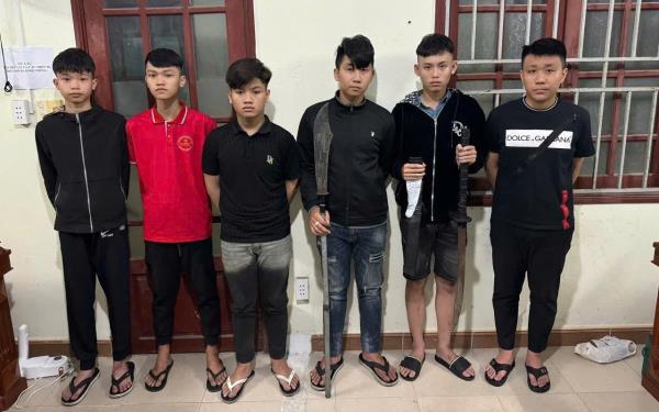 Truy nóng nhóm báo thủ gây rối trong đêm