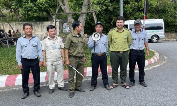 Xử lý triệt để tình trạng bán hàng rong, kinh doanh trái phép tại bán đảo Sơn Trà