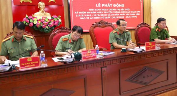 Công an Đắk Nông phát động đợt sinh hoạt chính trị đặc biệt