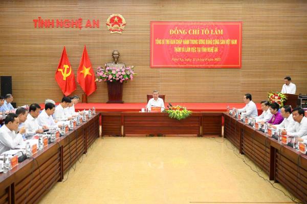 Tổng Bí thư Tô Lâm làm việc với Ban Thường vụ Tỉnh ủy Nghệ An