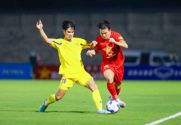V.League 2024/25 giai đoạn cuối: Cháy hết mình…