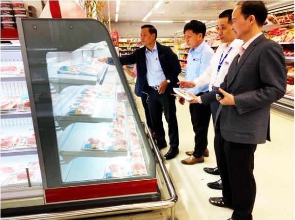 Tăng cường lấy mẫu thực phẩm để đánh giá nguy cơ gây ngộ độc thực phẩm