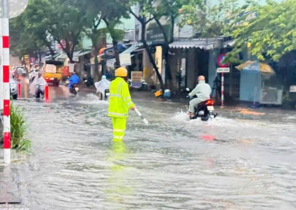 Áp thấp nhiệt đới có khả năng thành bão, Đà Nẵng khẩn trương ứng phó ngập úng