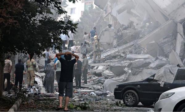 Israel tấn công phủ đầu Iran