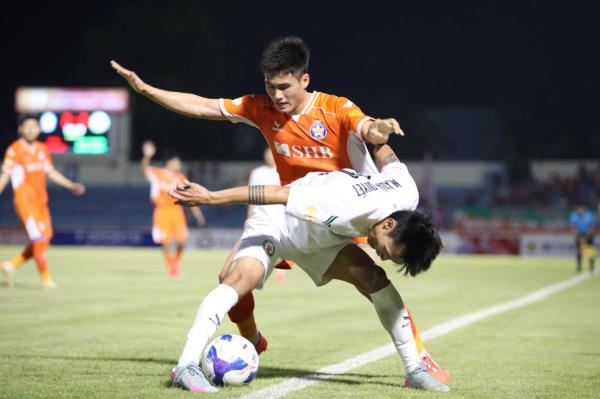 V.League 2024/25: Những cái tên gây thất vọng