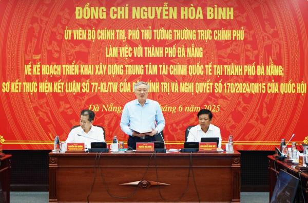 Phó Thủ tướng Thường trực Chính phủ Nguyễn Hòa Bình thăm và làm việc với TP Đà Nẵng