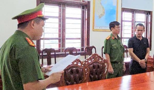 Bắt tạm giam giám đốc công ty bất động sản móc nối chuyển đất công thành đất tư 