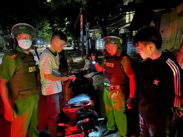 Mở rộng điều tra, làm rõ các nhóm thanh thiếu niên vi phạm pháp luật trên đường phố