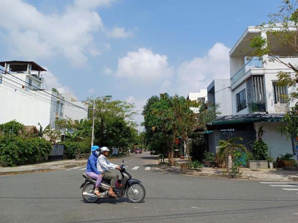 Vụ cô giáo bỗng nhiên thành giám đốc nợ thuế đã được minh oan