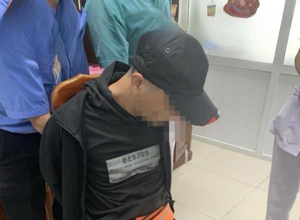 Vào bệnh viện săn dế