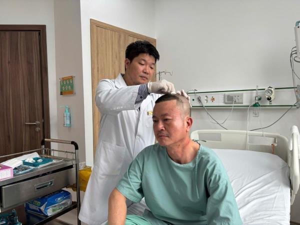 Vinmec Phú Quốc phẫu thuật u não khẩn cấp thành công cho du khách ngay trên đảo