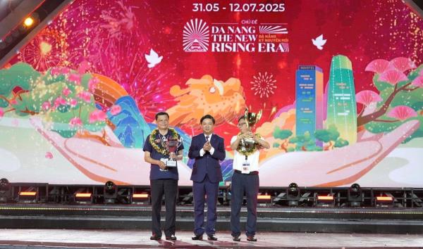 Jiangxi Yangfeng (Trung Quốc) lần đầu chinh phục ngôi vô địch DIFF