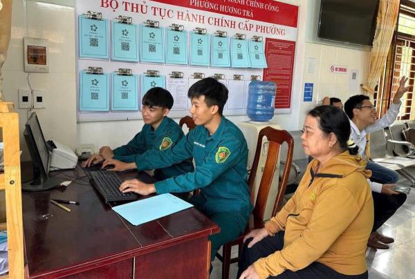 Lực lượng Dân quân thường trực hỗ trợ hiệu quả chính quyền cấp xã, phường mới