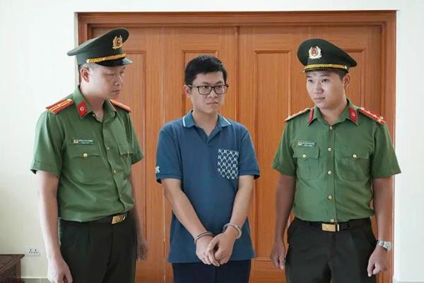 Khởi tố 2 đối tượng điều hành 287 website khiêu dâm, đồi trụy để kiếm tiền