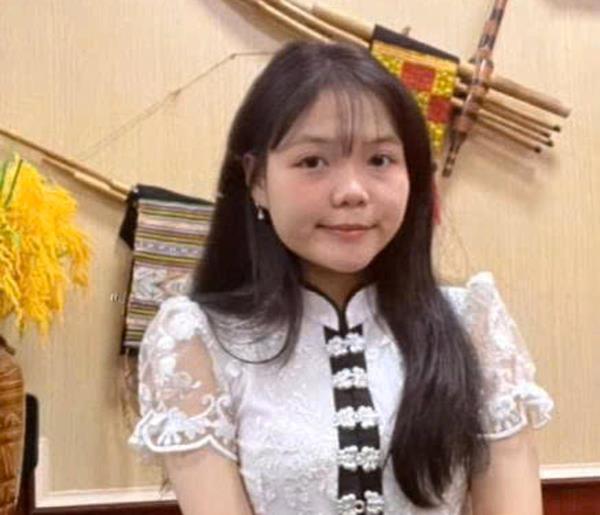 Chân dung hai nữ sinh dân tộc Thái nỗ lực trở thành Á khoa toàn quốc