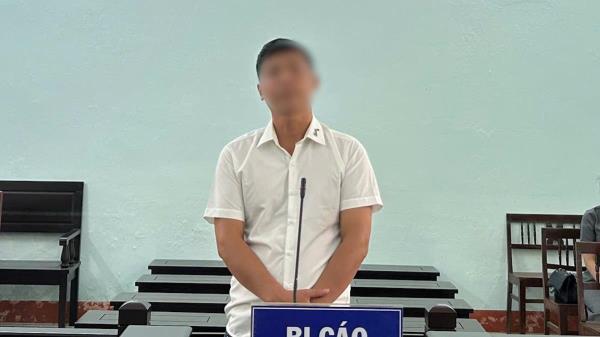 Hoạn Thư có râu lãnh án