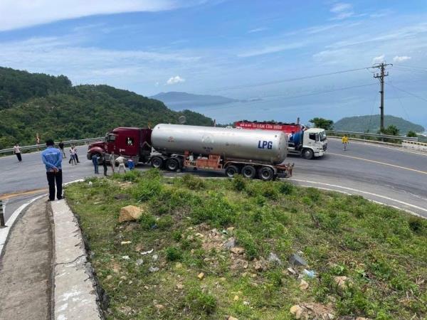 Xe đầu kéo đuối sức