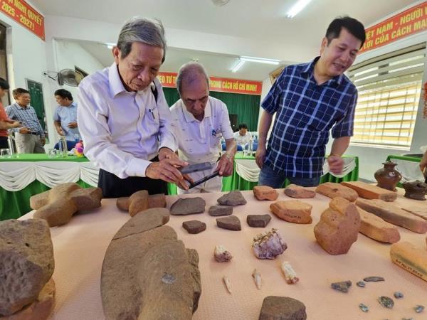 Huế thống nhất chủ trương tiếp tục khai quật Di tích Tháp đôi Liễu Cốc