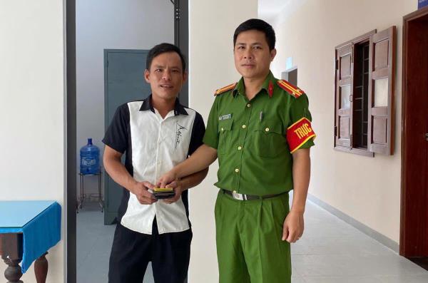 Trả ví cho công dân